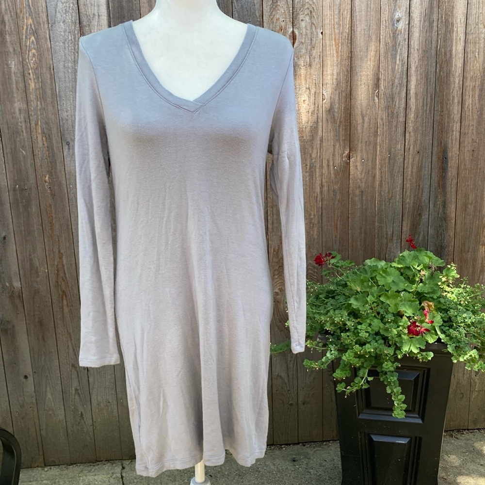 Lou and Gray sweatshirt dress